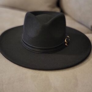 NWT Women's Stylish Black Fedora Hat
